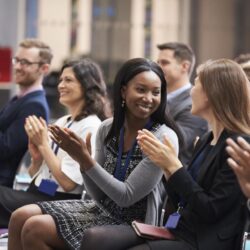 Audience listen crowd wherever demokratie youth audiences parents advisory conferences verwijzers geel opz understand classroom engaged leben hanau seminars aufbau